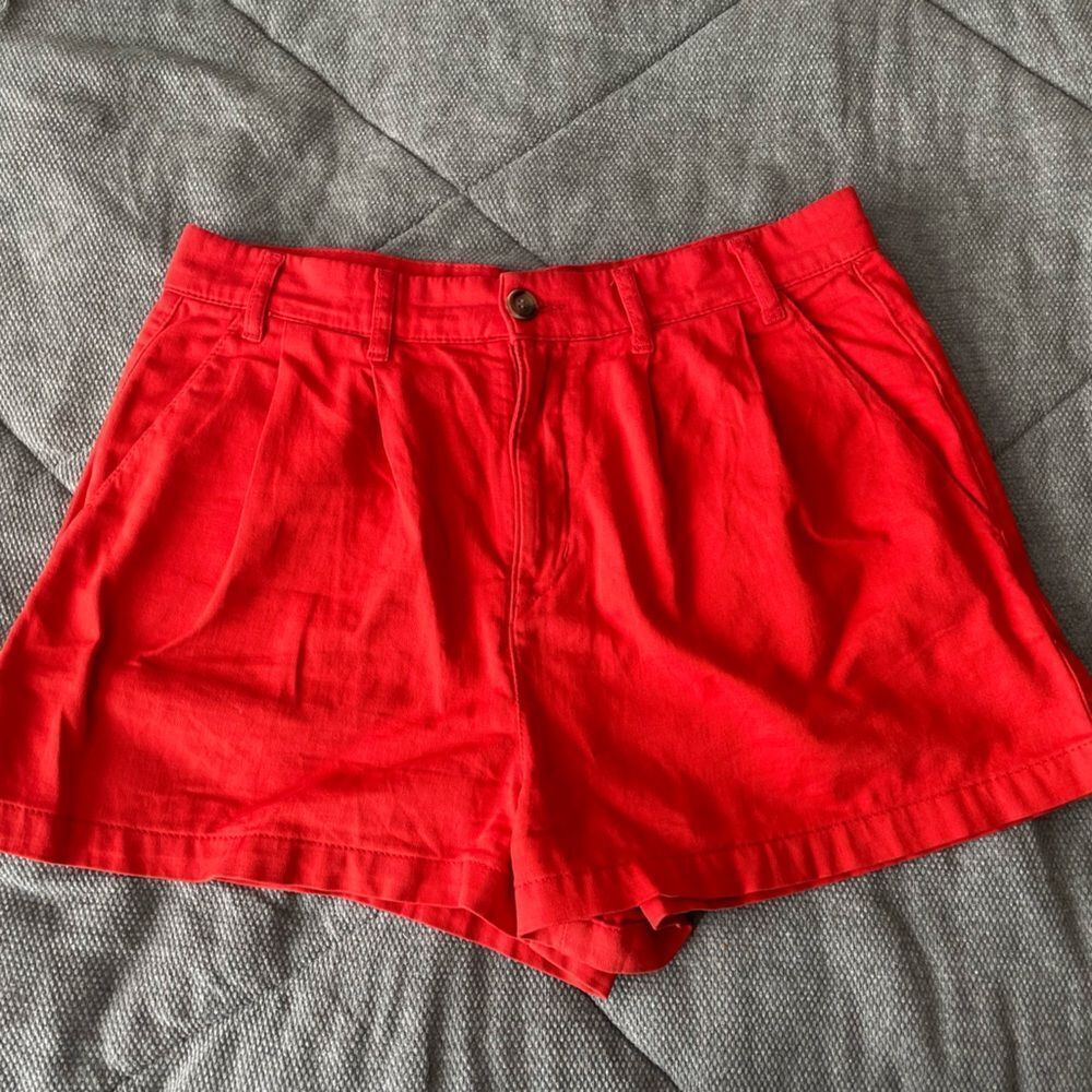 Free People Red Pleated Chino Shorts High Waisted‎ Cotton Twill Size 10